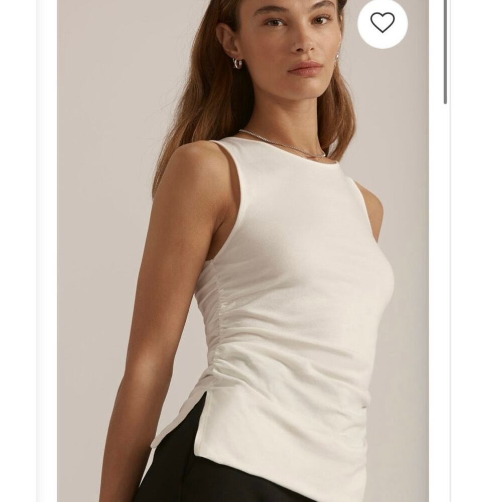 NWOT Favorite Daughter Smooth Operator Top in Ivory SZ M